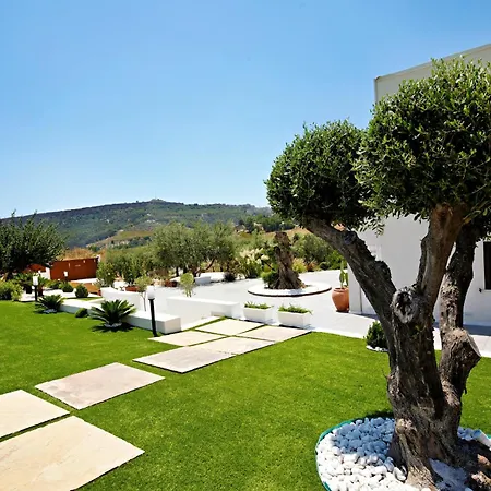 Acqua Petra Pool & Apartmán