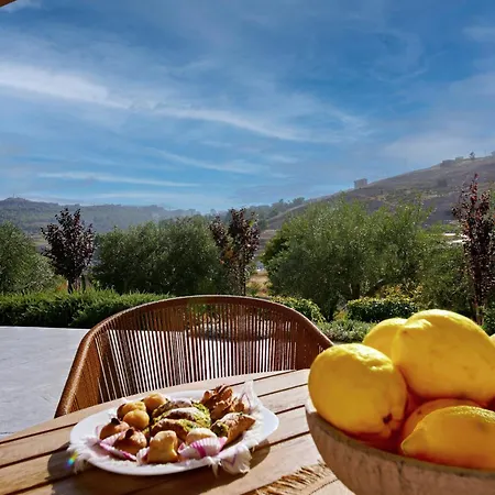 Acqua Petra Pool & *