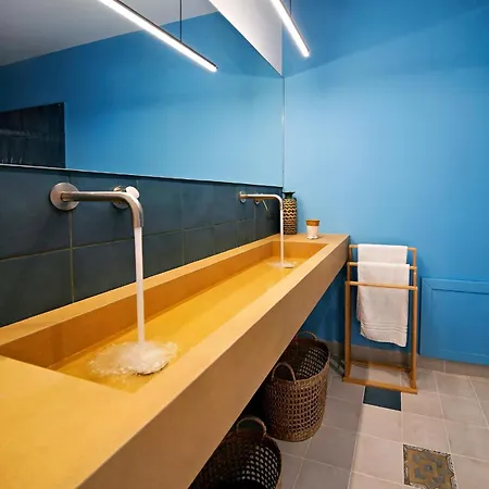 Acqua Petra Pool &