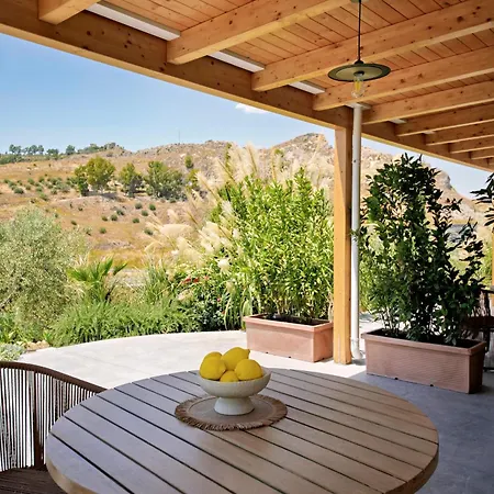 Acqua Petra Pool & Apartment *