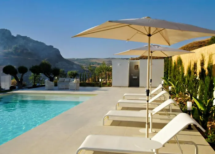 Acqua Petra Pool & Apartament