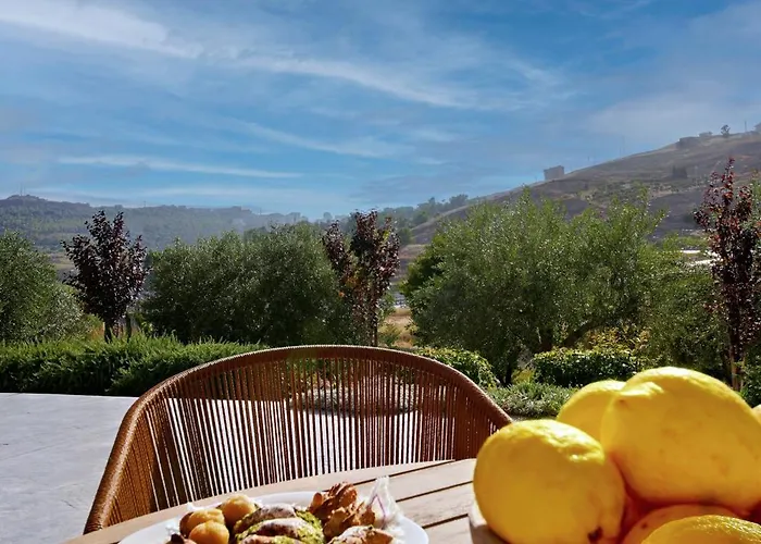 Acqua Petra Pool & *